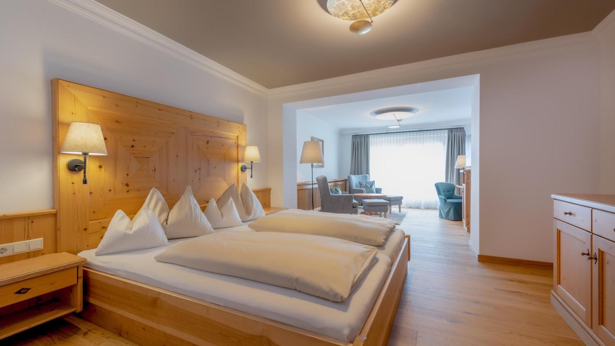 Standard Double Room,1498988680:JPEG